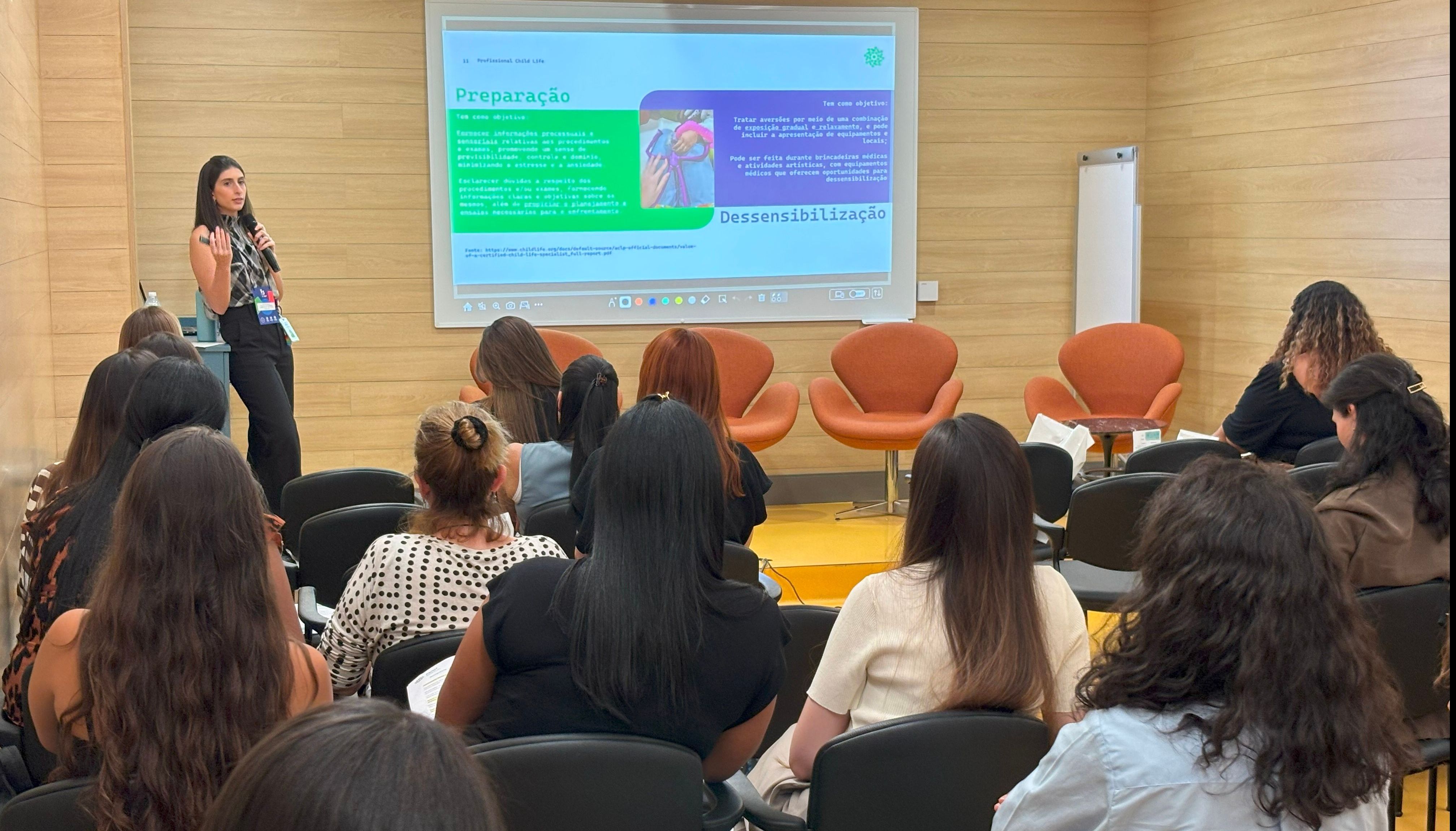 Livia Fernandes&nbsp;.jpg